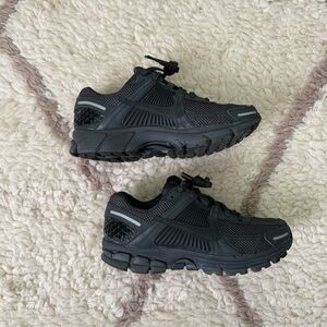 Nike Zoom Vomero 5 SP Women’s 8